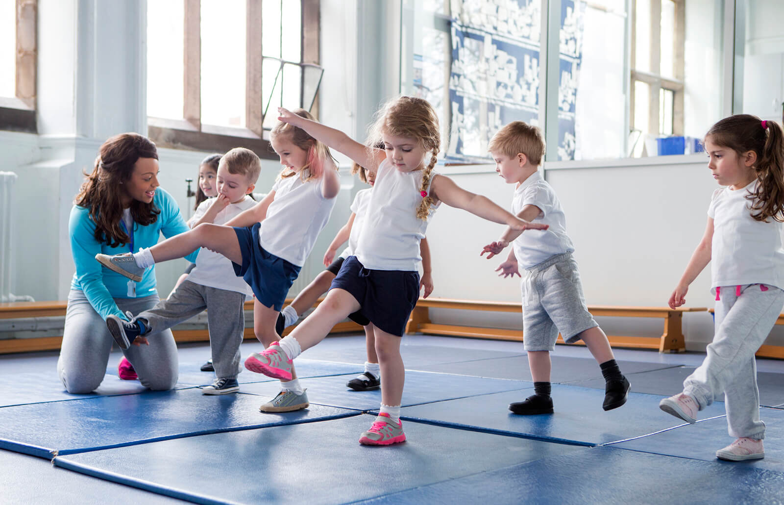 Innovative Spielideen fuer Spiele Kindergarten Turnhalle ohne Langeweile