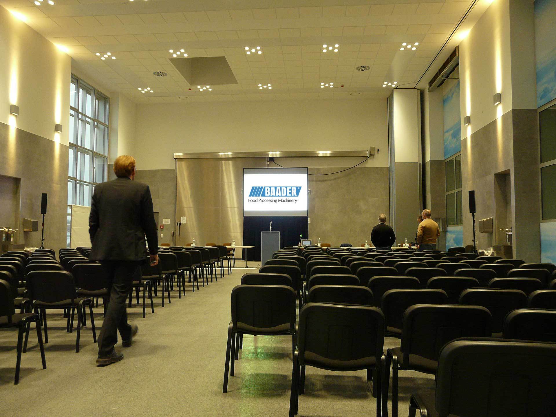 Beamer mieten Münster: Der perfekte Partner für Ihre Präsentation